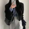 Chaqueta de cuero y terciopelo simple versátil estilo coreano para mujer, nuevo diseño corto con sentido de diseño, chaqueta de nicho, color caqui