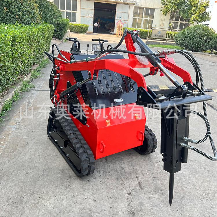 滑移装载机2023.7 (14).jpg