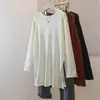 2026 Nova Roupa Feminina Plus Size Estilo Coreano Casual Tendência Gola Redonda Fenda Lateral Emagrecedor Cor Sólida Top