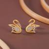 Brincos de Jade Branco de Hotan S92 Modernos Estilosos Simples Versáteis Elegantes em Forma de Cisne Cravejados para Mulheres
