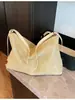Bolsa Feminina Versátil para o Dia a Dia de Grande Capacidade 2025 Nova Bolsa de Ombro Super Popular Bolsa Tote Tecida de Palha