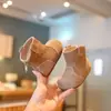 Botas Bebê Menina 2026 Outono Inverno Novas Botas Curtas Meninas Solado Macio Botas Pequenas de Couro para Meninas Botas Martin