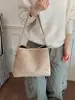 Bolso de mano retro minimalista de ante para mujer, nueva colección 2026, bolso de hombro para el día a día, bolso tipo cubo de gran capacidad, estilo transfronterizo