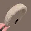 Faixa de Cabeça Outono e Inverno para Mulheres, Faixa de Cabeça de Aba Larga para Lavar o Rosto, Coque de Cabelo Retrô com Topo Alto, Acessório de Cabeça de Luxo Acessível para Uso Externo