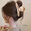 Pinza para el Cabello de Borla de Tamaño Mediano con Acabado de Alta Gama, Pinza de Tiburón con Lazo, Pasador Melard para Media Recogida, Accesorio para el Cabello para Mujer