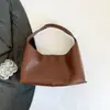 Bolso retro de media luna plisado, nueva colección otoño/invierno 2026, estilo retro y atrevido para mujer, bolso de axila, bolso único y elegante para mujer
