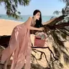 Vestido Romántico de Encaje Estilo Francés con Escote Halter, Diseño Único, Vestido Largo sin Espalda, Vestido Irregular