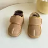 Sapatos de Algodão para Crianças 2026 Inverno Novo Estilo Sapatos de Bebê para Meninos Botas Quentes de Algodão Forradas com Lã Botas Curtas de Neve para Crianças