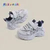 Tênis Esportivo Infantil, Novos Modelos Primavera e Outono, Tênis Casuais de Malha para Meninos e Meninas, Tênis "Dad Shoes" Respiráveis para Crianças Pequenas e Médias, Tênis de Corrida para Bebês