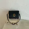 Bolso Pequeño Cuadrado con Hebilla Cuadrada Retro para Mujer 2026 Nuevo Estilo Estilo Meilade Bolso Tofu con Solapa Versátil Bolso de Hombro Único Cruzado