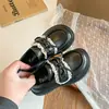 Zapatos de Cuero de Color Sólido Estilo Británico para Niños 2026 Primavera y Otoño Nuevos Zapatos de Baile con Adorno de Encaje y Moño para Niñas