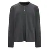 Camisa Henle de Cor Sólida Japonesa para Homens, Cinza Escuro, Estilo Básico, Caimento Solto, Gola com Botões, Camiseta Casual de Manga Longa para o Dia a Dia