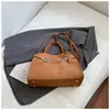 Bolsa Tote Nova Retrô para Comércio Exterior Transfronteiriço, Bolsa de Ombro Transversal Feminina Elegante Estilo Boston de Grande Capacidade com Textura