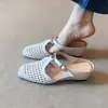 Zapatillas de Exterior Chuyuji Modernas Caladas Transpirables que Aumentan la Altura Versátiles de Camelia con Tira en T y Punta Cerrada