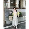 Conjunto de Falda de Verano Estilo Chino Viento Suave Tallas Grandes para Mujeres de Tallas Grandes: Cárdigan Amarillo Protector Solar + Vestido de Tirantes Florales