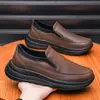 Sapatos casuais masculinos de couro slip-on plus size 50 para uso transfronteiriço, antiderrapantes, impermeáveis, sapatos de trabalho, sapatos para chef, sapatos masculinos fáceis de calçar