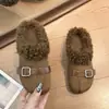 Pantuflas de algodón con puntera de suela gruesa, invierno, hebilla, interior de lana de cordero, aumento de altura 2026, pantuflas para mujer, felpa extra, split falso