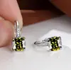 Pendientes transfronterizos de Amazon con incrustaciones de circonitas cuadradas, gancho para la oreja, estilo coreano, combinables, joyería de alta gama para mujer.
