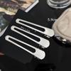 Novo TikTok Mesmo Estilo Metal prata Estilo Frio Grampo de Cabelo Simples Internet Celebrante Franja Clipe DIY Acessórios de Chapéu Feitos à Mão