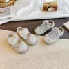 Zapatos de Princesa con Lazo para Niñas 2026 Otoño Nuevos Zapatos Pequeños de Cuero Suave para Niños Zapatos de Encaje con Cristal para Actuación