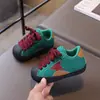Zapatos Infantiles Puntera de Concha Zapatos de Tabla 2026 Otoño Nuevo Superficie de Cuero Zapatos de Entrenamiento Alemanes para Niños Zapatos Deportivos de Moda para Niñas