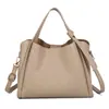 Bolsas de Cuero Suave Nuevas Otoño/Invierno 2025 Bolso Cubo de Alta Gama Moderno Gran Capacidad Bolso de Mano para Viajes Diarios Bolso de Hombro