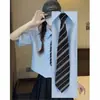 Camisa de Manga Curta Estilo College Design Feminino Nicho Verão Nova Camisa com Gola Polo Top Curto Soltinho Chique