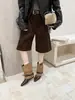Botines Puntiagudos de Temporada First Encounter para Mujer, Nueva Colección Otoño/Invierno 2026, Botines Bajos con Aumento Interno de Altura, Botines con Hebilla de Cinturón Retro