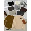 Solo Uno VI+ Nuevo Moda de Principios de Otoño Diseño Fruncido Versátil Adelgazante Hebilla Cuello en V Manga Larga Suéter de Punto 98685