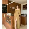 Vestido Elegante de Otoño de Color Sólido con Cuello Cuadrado, Mangas Abullonadas, Plisado, Talla Grande para Mujer, Cintura Ceñida, Abertura, Vestido Largo