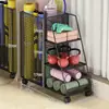 Cesta de almacenamiento para colchoneta de yoga, estante de almacenamiento para equipo deportivo y de fitness, carrito estante pequeño, estante para bádminton con ruedas para uso doméstico