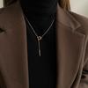 Collar de moda estilo hip hop para mujer, estilo frío, con diseño de nicho de circonita de color de alta calidad y cruz de acero de titanio dulce y fresco.