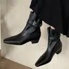 Botines de tacón cuadrado con hebilla de cuero gris, nuevo estilo 2025, de gamuza para mujer, versátiles, cómodos, de punta cuadrada, con tacón grueso