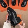 Mocasines populares de suela gruesa para aumentar la altura, nuevo modelo de otoño 2026, con cordones, punta redonda, ligeros, estilo británico, corte profundo, casuales, para mujer