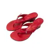 Primer Encuentro Temporada Roja Sandalias de mujer estilo francés con tira de dedo, suela suave, con hebilla, punta redonda, versátiles para uso exterior, sandalias de cuña con diseño de espiga