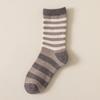 Meias femininas de inverno com forro de lã acolchoado meias terry Maillard café listrado meias tubo casual meias quentes de algodão atacado