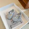 Zapatos Pequeños de Piel para Niñas Primavera/Verano 2026 Nuevos Sandalias de Malla Hueca con Moño Transpirables para Bebé Zapatos Planos Lindos