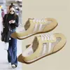 Zapatos de entrenamiento de malla transpirable para exteriores de verano estilo alemán para mujer, nuevo modelo 2026, sandalias perezosas cerradas sin cordones