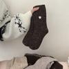 Calcetines de Lana de Oveja Engrosados Nuevos de Invierno Ioulor de Media Pantorrilla con Bordado de Corazón Felpa Calcetines para Mujer Calcetines de Lana de Doble Aguja
