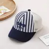 Boné infantil listrado de meia-malha com proteção solar da moda, boné de beisebol estilo celebridade da internet de verão transfronteiriço, boné de beisebol infantil estilo rua coreano