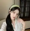 Nova Faixa de Cabeça de Aba Larga para Mulheres Estilo Coreano Versátil Afina o Rosto Aumenta a Altura Acessórios para o Topo da Cabeça Faixa de Cabelo Presilha de Cabelo Faixa de Cabelo com Temperamento Simples