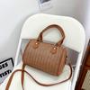 Bolso de Almohada Retro de Gran Capacidad Transfronterizo 2024 Bolso de Hombro Texturizado de Moda Casual Tejido Bolso Cruzado Trendy