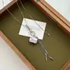 Estilo Coreano Bloguero de Nicho Colgante de Bolso Plateado Collar Largo Diseño de Nicho para Mujer Cadena para Clavícula Cadena para Suéter Accesorios