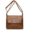 Bolsas Femininas para Comércio Exterior Transfronteiriço 2026 Novo Estilo Couro Macio Texturizado Bolsa de Ombro Única Bolsa Transversal para Mulheres de Meia-idade Atacado Enviar para a Mãe