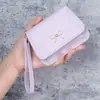 2026 Novo Modelo Carteira Feminina Curta com Padrão de Lichia, Estilo Coreano, com Porta-Cartões, Bolsa Clutch com Zíper, Bolsa Feminina do Sudeste Asiático Atacado