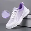 Zapatillas deportivas transpirables para mujer, primavera y otoño, nuevas zapatillas de correr de malla antideslizantes, tacón plano, suela suave, ligeras y que no cansan, zapatos casuales para mujer