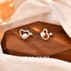 Brincos de Pérola em Formato de Coração para Mulheres Prata de Lei S999 Pequenos Studs para Cartilagem Auricular Temperamento Fresco Toque de Luxo Tarraxa