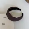 2026 Estilo Nuevo Tela de Rayas Finas Diadema Ancha Que No Aprieta la Cabeza, Adecuada para Lavarse la Cara, Versátil para el Trayecto Diario y Diadema Elegante