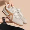 Piel de vaca de alta calidad 2026 nuevo modelo Zapatos de entrenamiento alemanes, piel genuina, transpirables, deportivos casuales, zapatos versátiles de moda para hombre