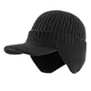 Novo gorro de inverno masculino quente de tricô, forrado com fleece e espesso, gorro pullover à prova de frio para atividades ao ar livre, gorro de tricô com topo redondo e letra